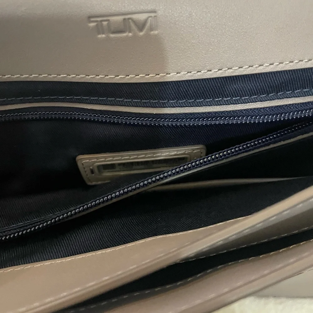 Tumi Maren Briefcase Grey